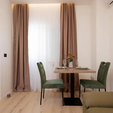 Elli 1 Apartment *