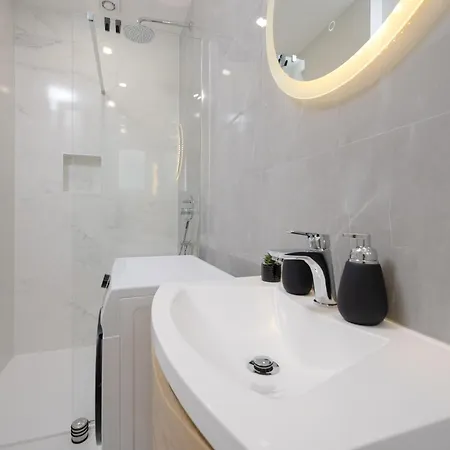 Elli 1 Apartment *